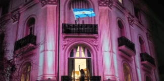 LA JUSTICIA ADVIRTIÓ A CRISTINA KIRCHNER QUE NUEVOS INCUMPLIMIENTOS PUEDEN REVOCAR SU PRISIÓN DOMICILIARIA