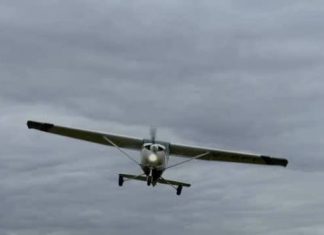 PESADILLA SONORA: DOS CONCEJALES AVANZAN CON LA PROHIBICIÓN DE AVIONETAS CON PUBLICIDAD SOBRE LA CIUDAD