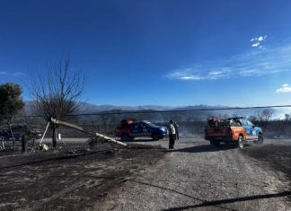 LA MUNICIPALIDAD TRABAJA INTENSAMENTE PARA SOFOCAR UN INCENDIO EN SAN LUIS