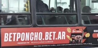 LA MUNICIPALIDAD ORDENÓ RETIRAR LA PUBLICIDAD DE APUESTAS EN COLECTIVOS DE SAETA