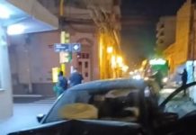OTRO IRRESPONSABLE AL VOLANTE: CRUZÓ EN ROJO, CHOCÓ A DOS AUTOS Y HUYÓ