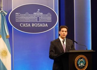 EL NUEVO VOCERO CONFIRMÓ QUE ADORNI MANTIENE LA CUSTODIA Y TIENE UN PUESTO FIJO DE GENDARMERÍA