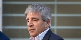 LUIS CAPUTO DESCARTÓ AYUDA PARA LAS FAMILIAS ENDEUDADAS: “ES UN TEMA ENTRE PRIVADOS”