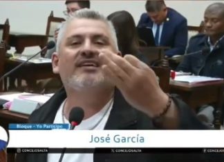 “SON TAN INTRASCENDENTES QUE SOLO REPITEN LO QUE LES MANDAN A DECIR LOS PECES GORDOS”