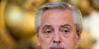 ALBERTO FERNÁNDEZ LE AVISA A INGLATERRA “QUE NO SE PREOCUPE PORQUE LA ARGENTINA ESTÁ ABSOLUTAMENTE DESARMADA”