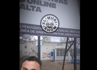 TELEFONO PARA MADILE: PUSIERON UN CARTEL DE BET WARRIOR EN LA CASA DEL NIÑO DEL HOSPITAL PÚBLICO MATERNO INFANTIL