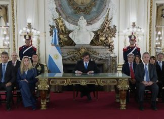 MILEI EN CADENA NACIONAL: CREACIÓN DE UNA BASE NAVAL EN TIERRA DEL FUEGO Y AMENAZAS DE SANCIONES POR LA EXPLOTACIÓN PETROLERA EN MALVINAS