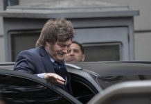 MILEI DIJO QUE AHORA OLIVOS ES UNA BASE MILITAR Y QUE DEPORTÓ 30 MIL TERRORISTAS