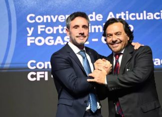 “EL VERDADERO MOTOR DE ESTA PROVINCIA SON USTEDES”: SÁENZ FIRMÓ CONVENIOS CON EL CFI POR $4.000 MILLONES PARA FORTALECER A LAS MIPYMES
